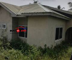 4bedrooms self contained house for sale @ Takoradi     R0151